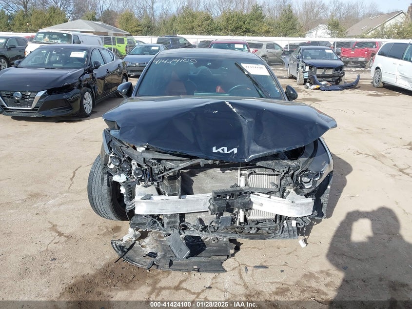 2024 KIA K5 VIN: 5XXG64J24RG247893