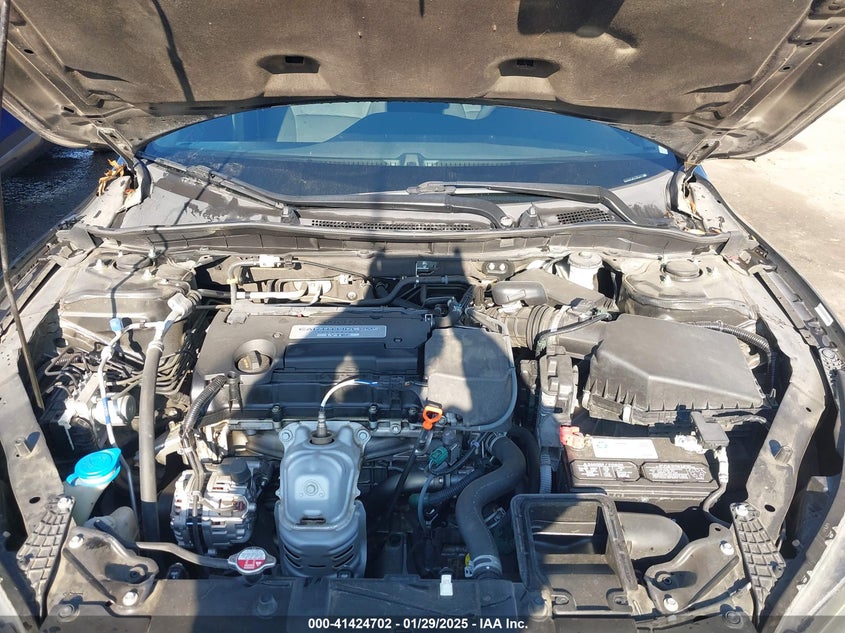 2015 HONDA ACCORD VIN: 1HGCR2F34FA192933