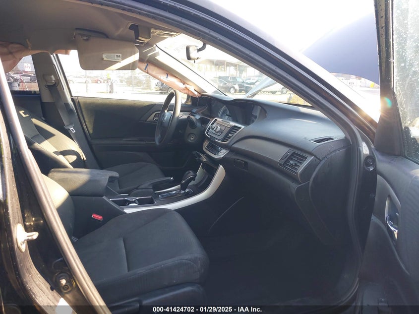 2015 HONDA ACCORD VIN: 1HGCR2F34FA192933