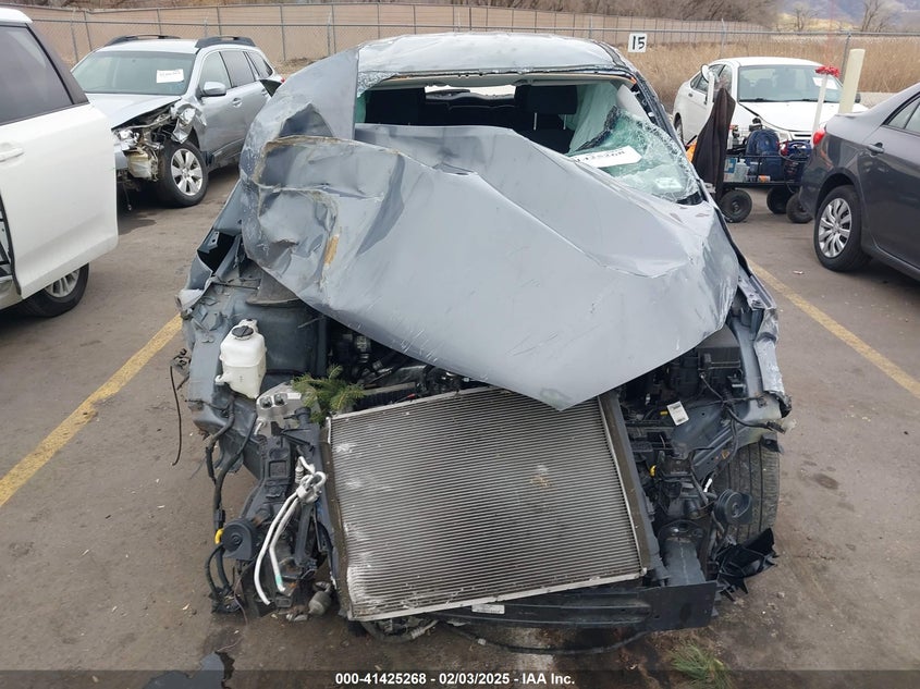 2020 Kia Sorento 2.4L L VIN: 5XYPG4A33LG623783 Lot: 41425268