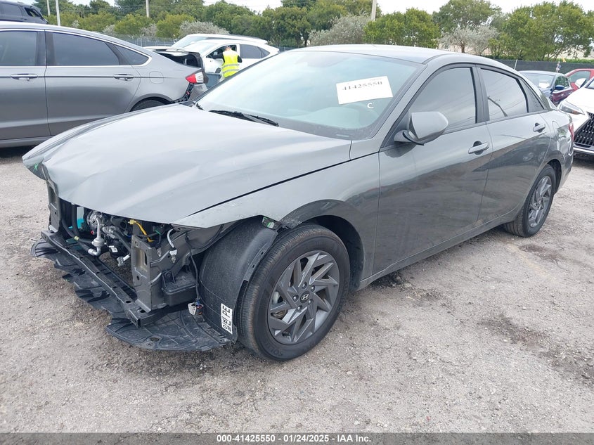 2024 HYUNDAI ELANTRA VIN: KMHLM4DG5RU770664