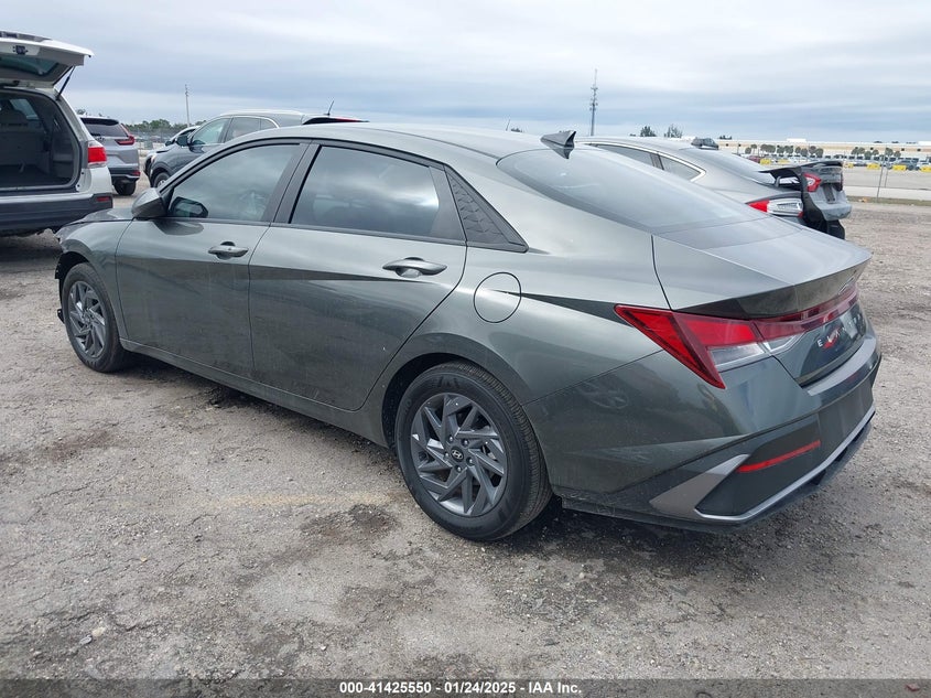 2024 HYUNDAI ELANTRA VIN: KMHLM4DG5RU770664