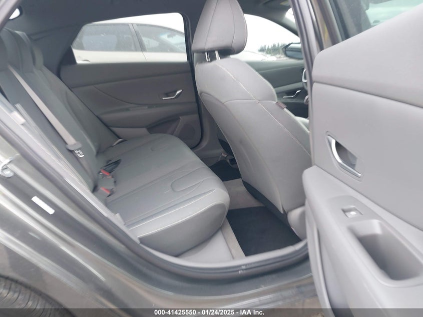 2024 HYUNDAI ELANTRA VIN: KMHLM4DG5RU770664