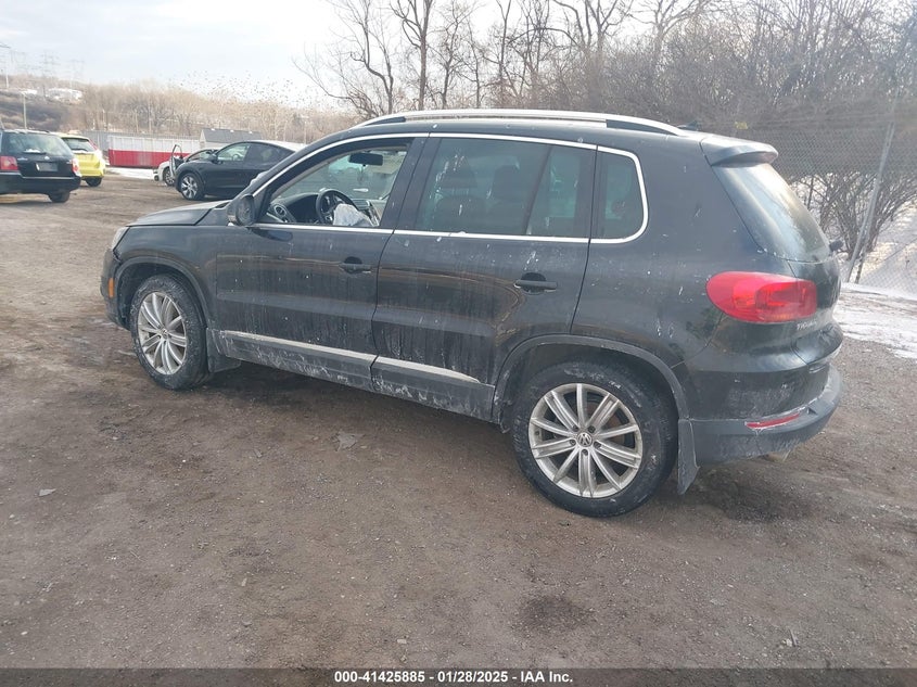 2012 VOLKSWAGEN TIGUAN VIN: WVGBV7AX5CW608642