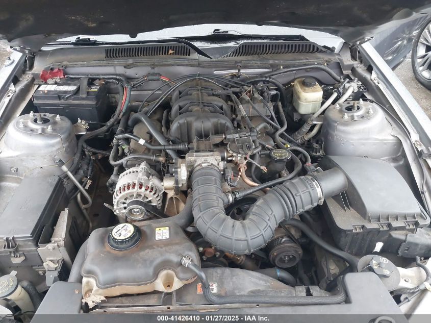 2007 Ford Mustang V6 Deluxe/V6 Premium VIN: 1ZVFT80N275255383 Lot: 41426410