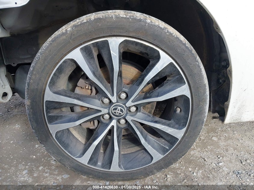 2017 TOYOTA COROLLA SE - 5YFBURHE5HP633791