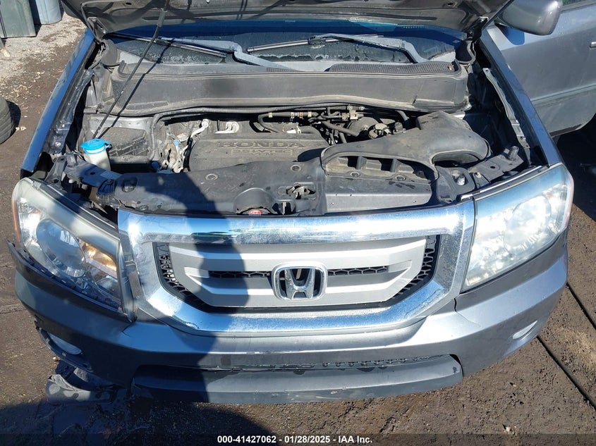 2011 HONDA PILOT VIN: 5FNYF4H57BB087568