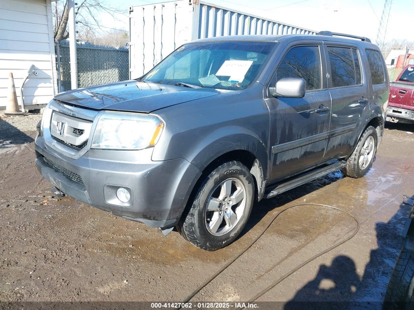 2011 HONDA PILOT VIN: 5FNYF4H57BB087568