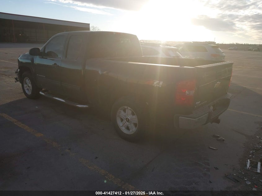 2013 CHEVROLET SILVERADO 1500 VIN: 1GCRKSE76DZ305443