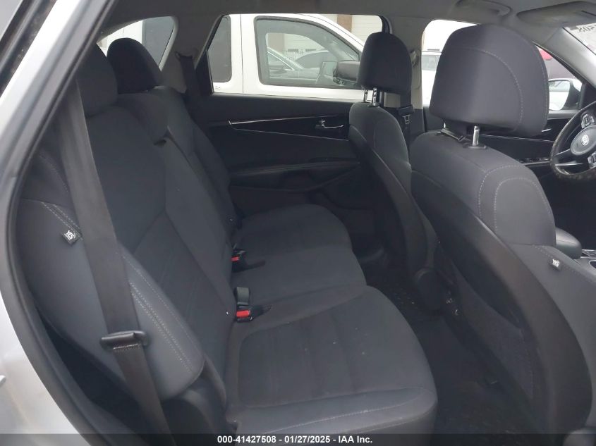 2017 KIA SORENTO 3.3L LX - 5XYPGDA58HG320331