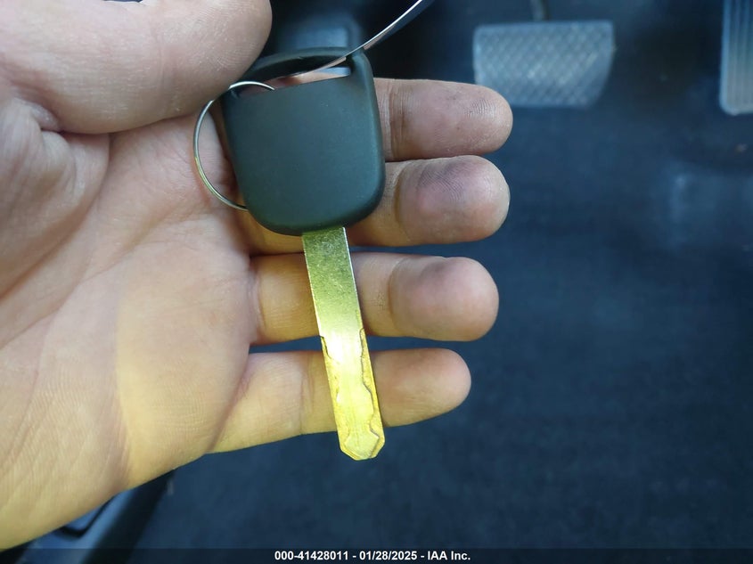 2013 HONDA ACCORD VIN: 1HGCR2F30DA155567