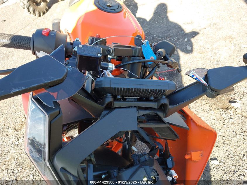 2024 Ktm 390 Rc VIN: MD2JYJ407RN207444 Lot: 41429500