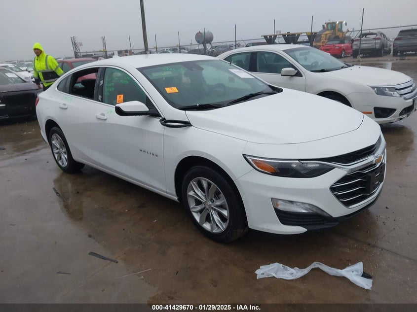2025 CHEVROLET MALIBU VIN: 1G1ZD5ST9SF144431
