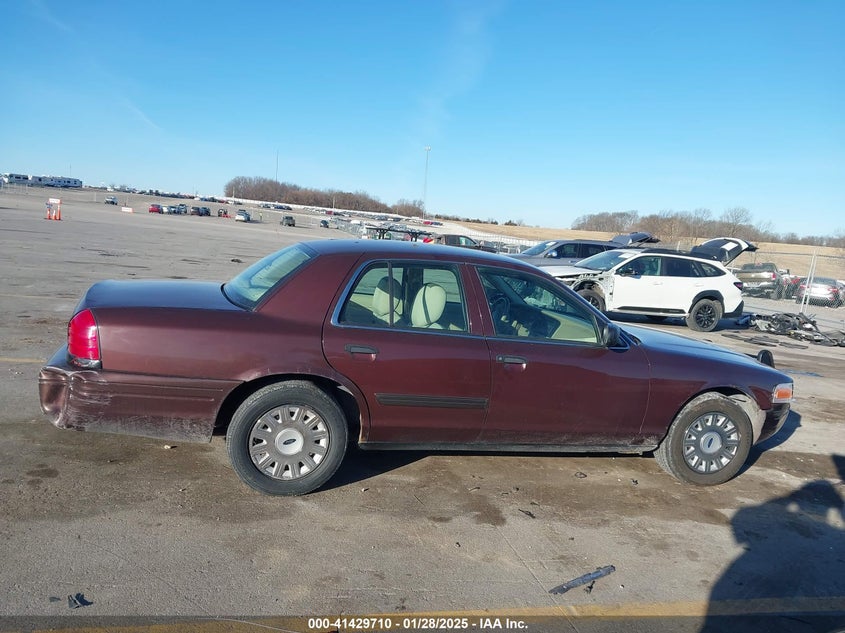 2011 FORD CROWN VICTORIA VIN: 2FABP7BV8BX122718