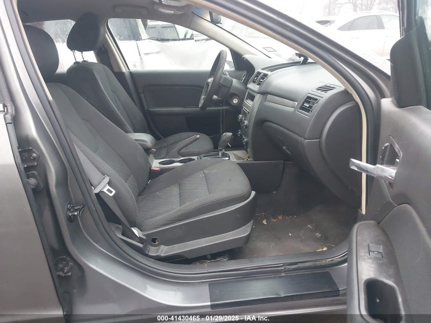 3FAHP0HA7BR192411 2011 FORD FUSION photo no. 5