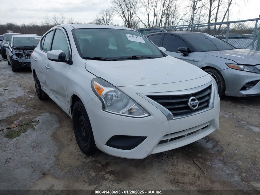 2019 Nissan Versa