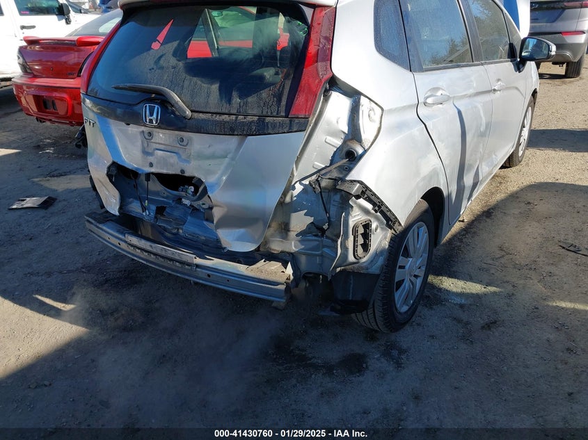 2016 HONDA FIT VIN: JHMGK5H5XGX039460