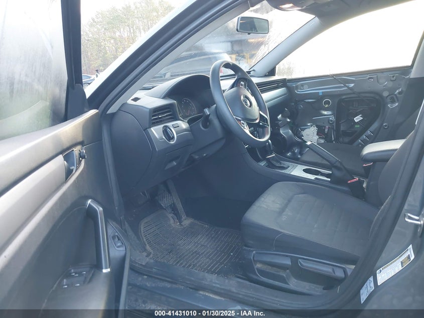 2020 VOLKSWAGEN PASSAT VIN: 1VWAA7A3XLC014300