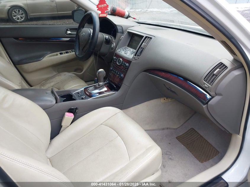 2011 INFINITI G37X VIN: JN1CV6AR6BM353923