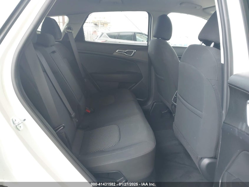 2023 KIA SPORTAGE HYBRID LX - KNDPUCAG7P7057782