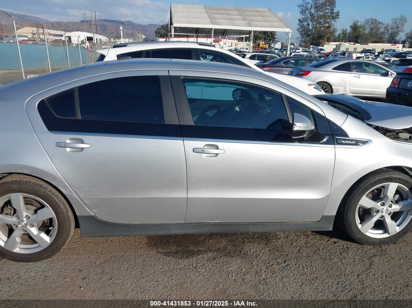 2014 CHEVROLET VOLT VIN: 1G1RE6E48EU153354
