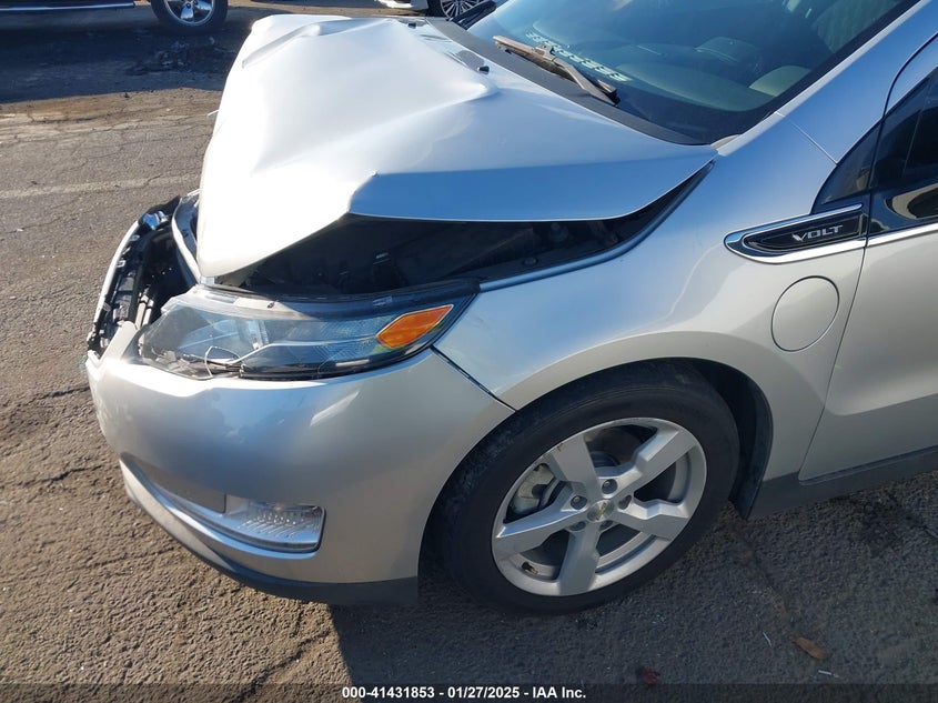 2014 CHEVROLET VOLT VIN: 1G1RE6E48EU153354