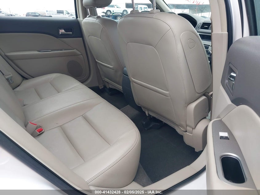 2010 FORD FUSION VIN: 3FAHP0JG8AR214686