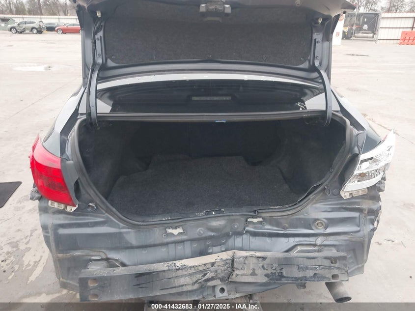 2018 TOYOTA COROLLA VIN: 5YFBURHE0JP759983