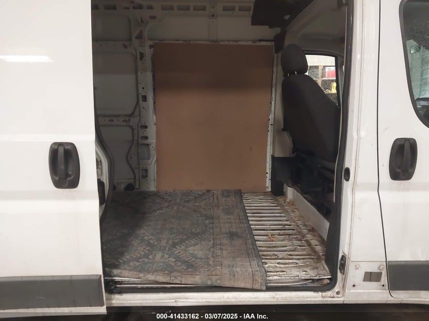 2017 RAM PROMASTER 2500 VIN: 3C6TRVDG3HE519920