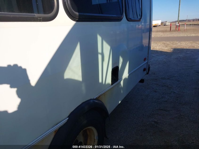 2016 Ford E-450 Cutaway VIN: 1FDFE4FSXGDC45303 Lot: 41433326