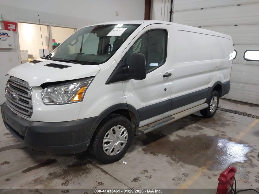 Vin: 1ftnr1zm6fka89349, lot: 41924033, ford transit-250 20152