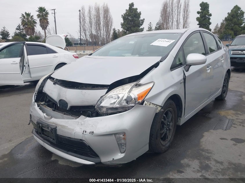 2015 TOYOTA PRIUS VIN: JTDKN3DU0F1946000