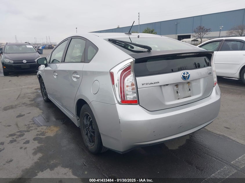 2015 TOYOTA PRIUS VIN: JTDKN3DU0F1946000