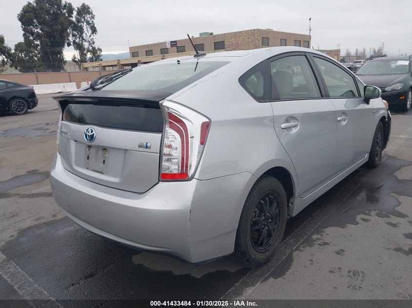 2015 TOYOTA PRIUS VIN: JTDKN3DU0F1946000