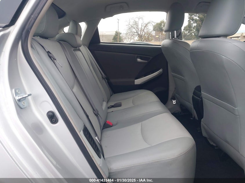 2015 TOYOTA PRIUS VIN: JTDKN3DU0F1946000