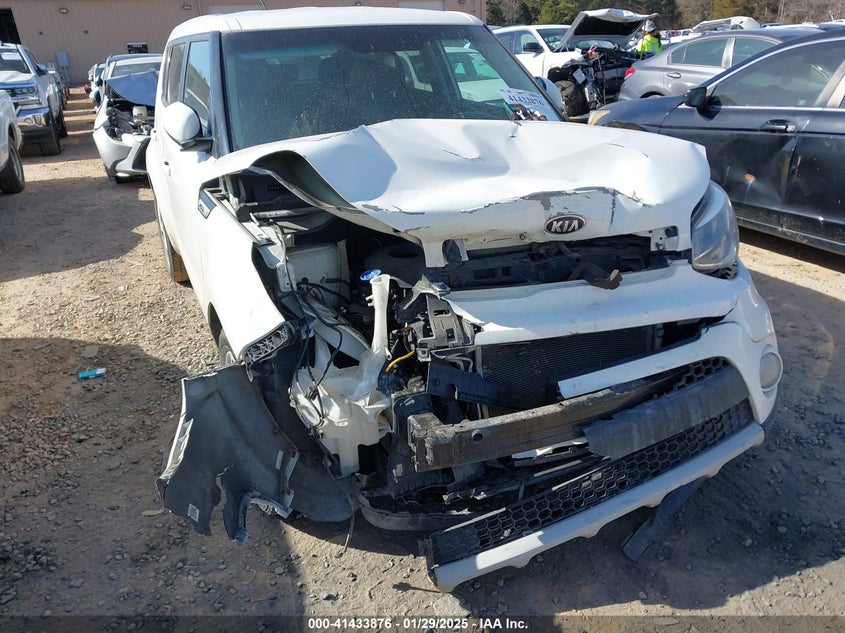 2019 KIA SOUL + - KNDJP3A52K7672924