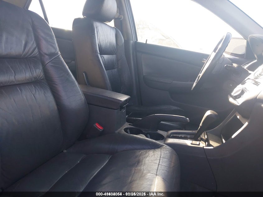 1HGCM66503A102308 2003 HONDA ACCORD photo no. 5