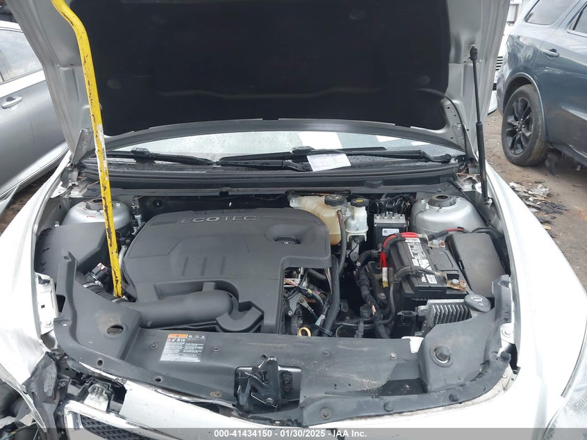 2011 CHEVROLET MALIBU VIN: 1G1ZC5E13BF122275