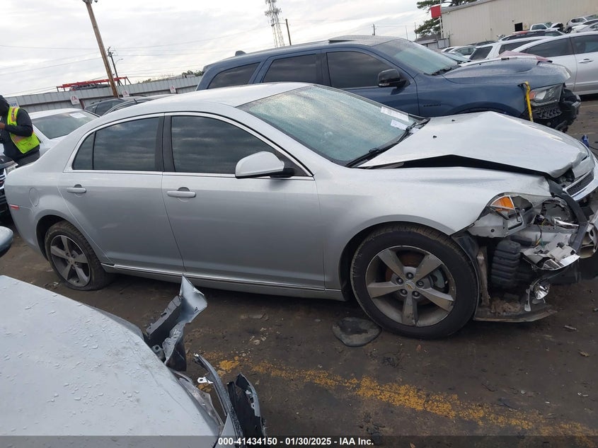 2011 CHEVROLET MALIBU VIN: 1G1ZC5E13BF122275