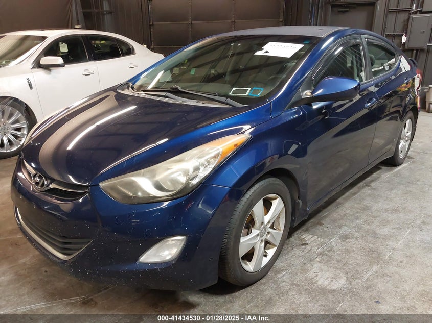 2013 HYUNDAI ELANTRA VIN: KMHDH4AE1DU500108