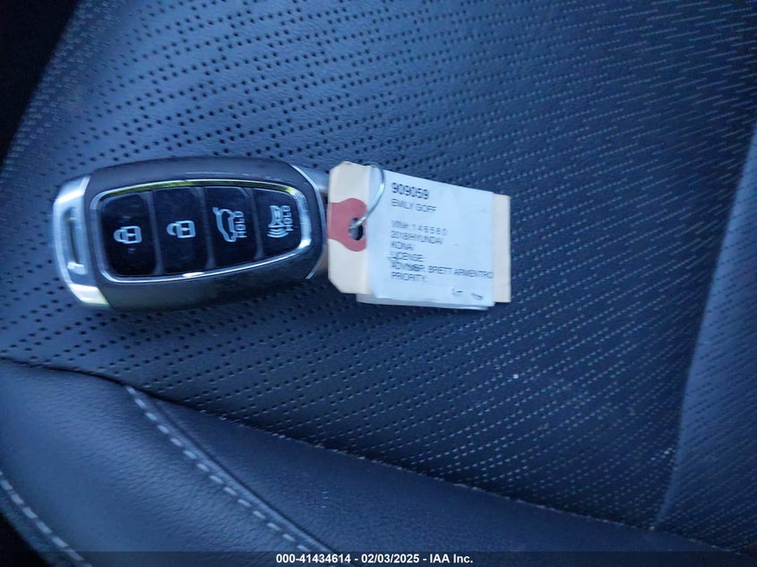 2018 HYUNDAI KONA VIN: KM8K33A52JU146580