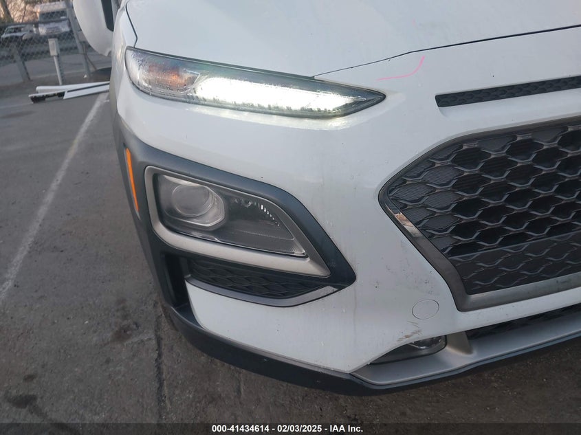 2018 HYUNDAI KONA VIN: KM8K33A52JU146580
