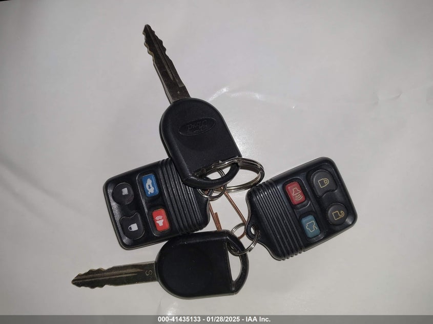 2007 FORD FIVE HUNDRED VIN: 1FAHP24107G128503