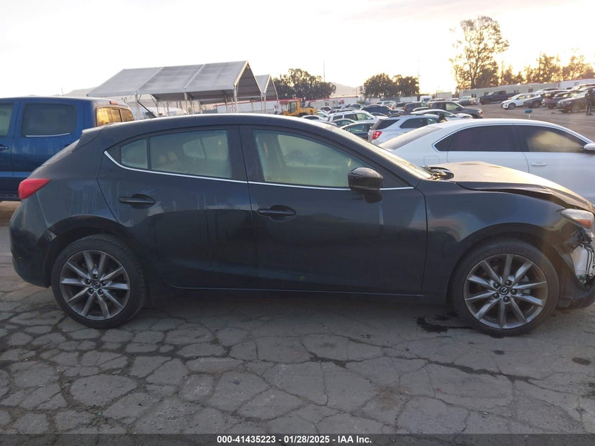 2018 MAZDA MAZDA3 TOURING - 3MZBN1L39JM234297