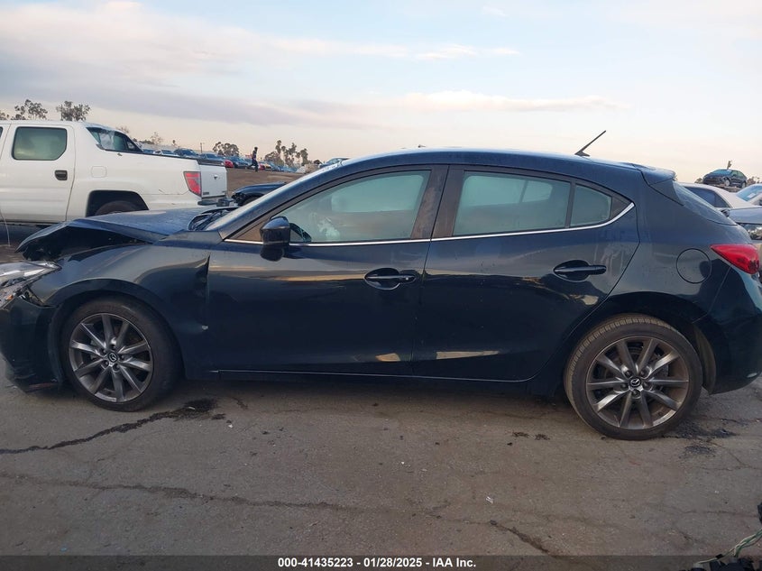 2018 MAZDA MAZDA3 TOURING - 3MZBN1L39JM234297