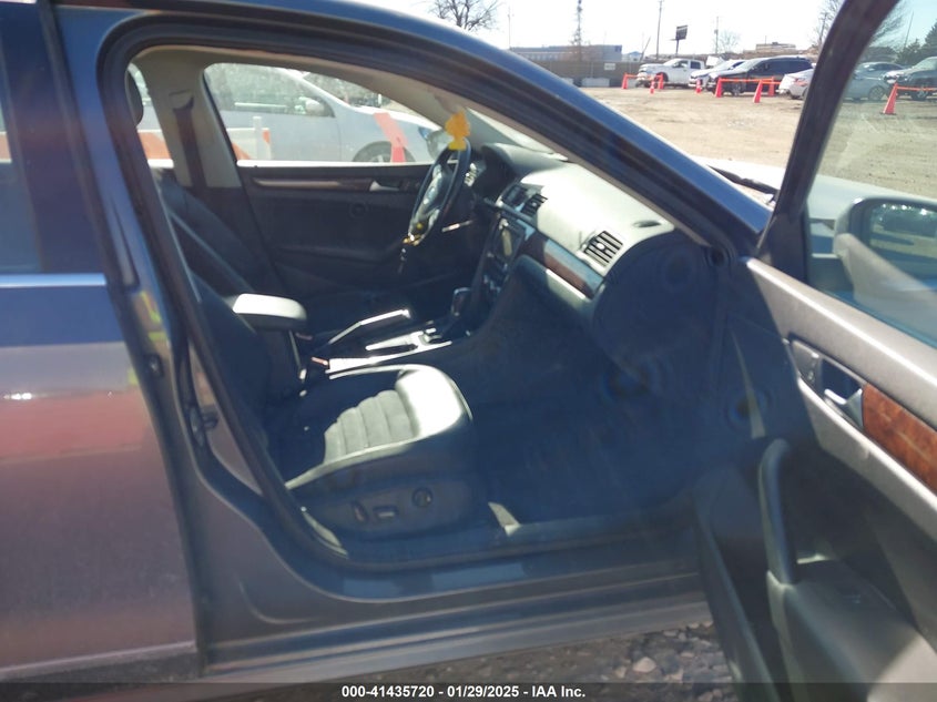 2012 VOLKSWAGEN PASSAT VIN: 1VWCN7A34CC053719