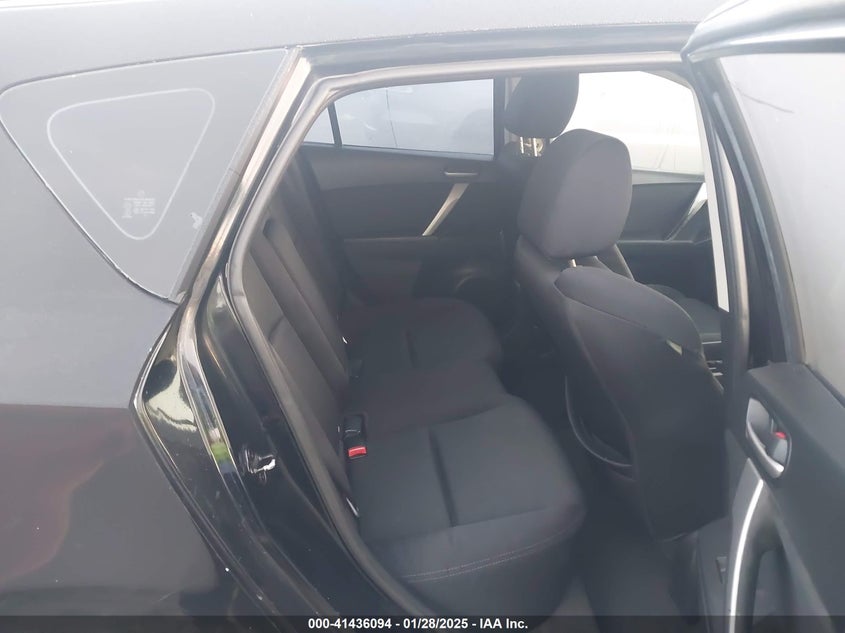2011 MAZDA MAZDA3 VIN: JM1BL1K64B1372168