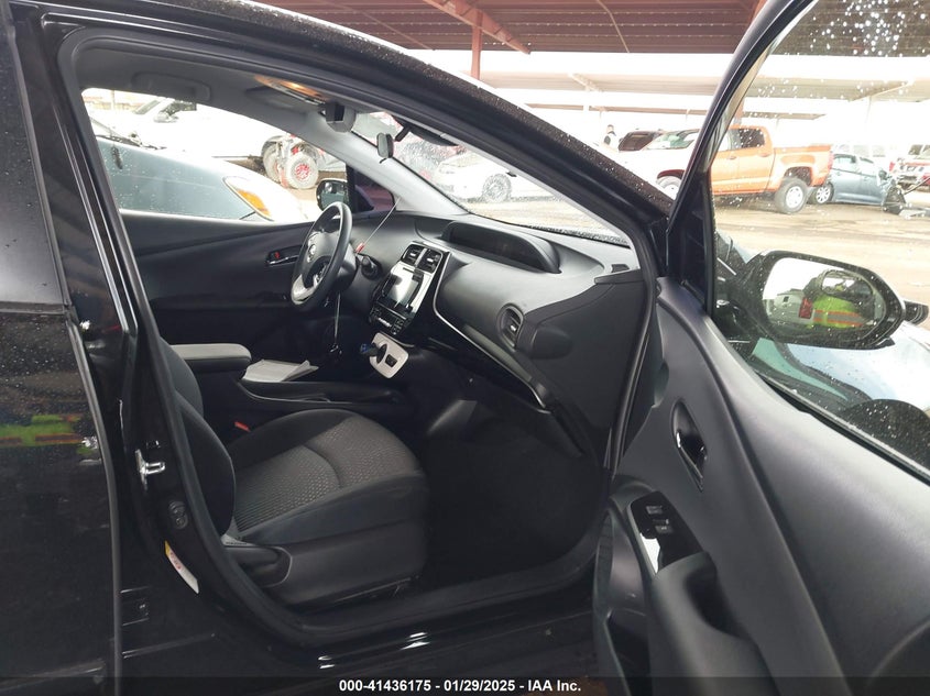 2017 TOYOTA PRIUS VIN: JTDKBRFU6H3043866