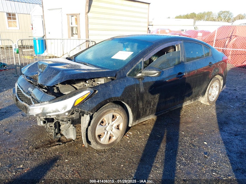 2017 KIA FORTE VIN: 3KPFK4A71HE013091