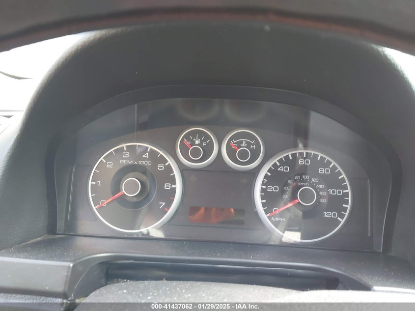 2008 Ford Fusion Se VIN: 3FAHP07118R262317 Lot: 41437062